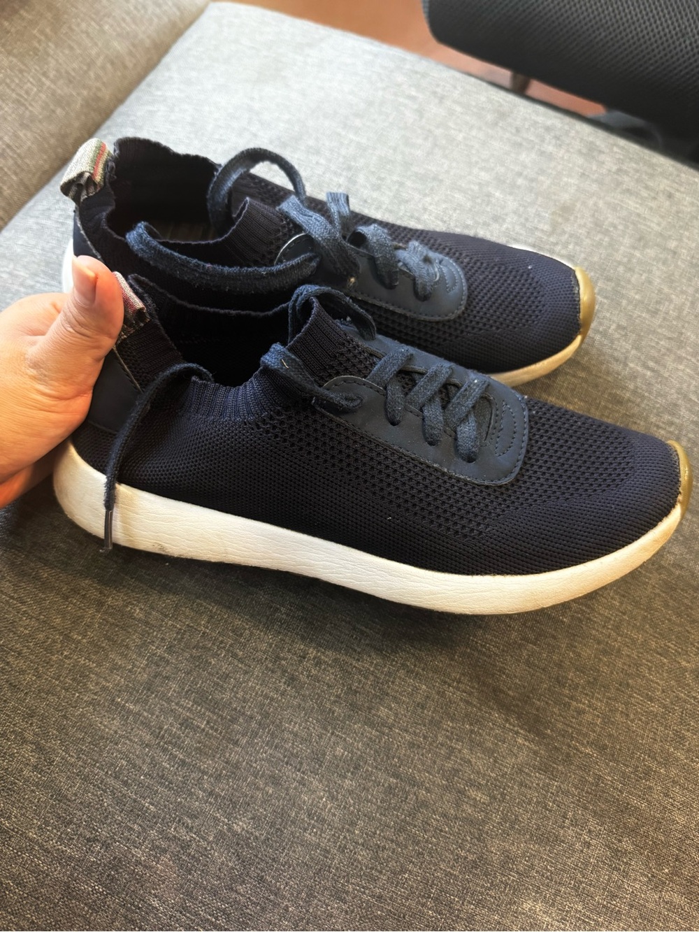 Women’s size 8 Knit Lace-Up Casual Sneakers - Navy